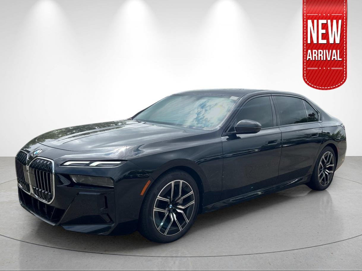Used 2024 Black Sapphire Metallic BMW 740i image 1