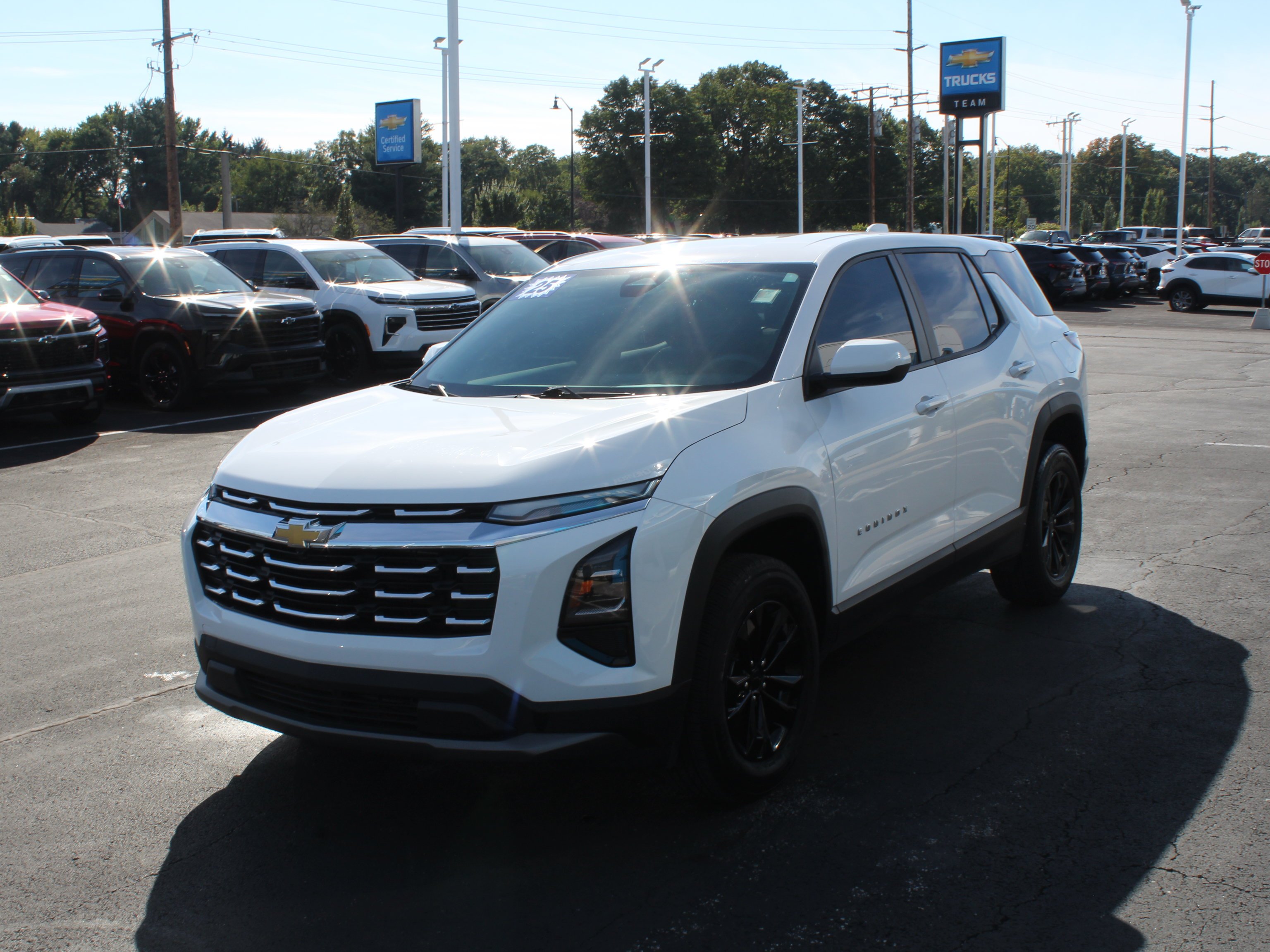2025 Chevrolet Equinox LT - Photo 10