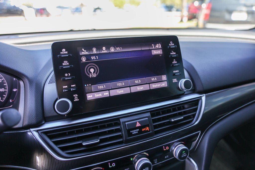Used 2019 White Honda Sport image 16