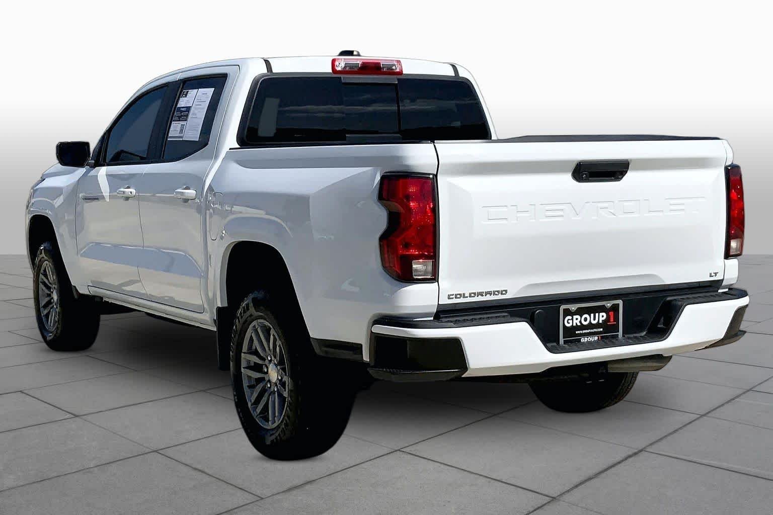 Used 2023 Summit White Chevrolet LT image 12