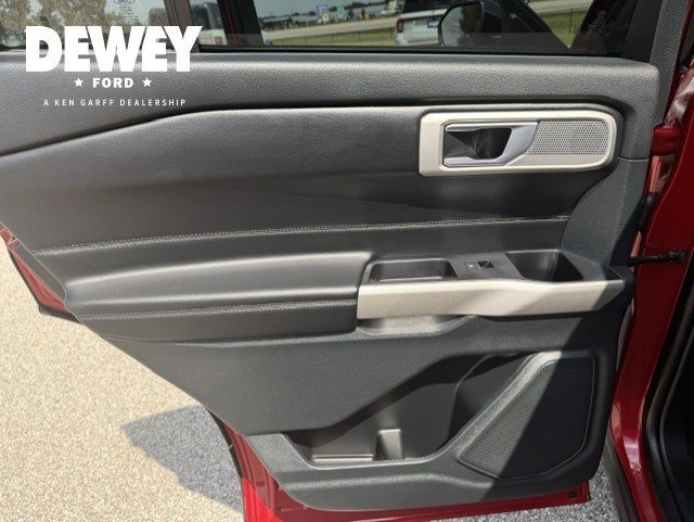 Used 2023 Red Metallic Ford XLT image 22