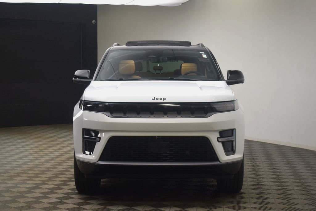 New 2026 Bright White Clear-Coat Exterior Paint Jeep Summit Reserve image 2