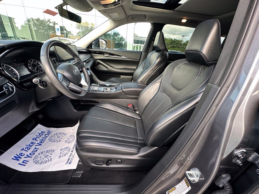Used 2023 Gray INFINITI PURE image 23