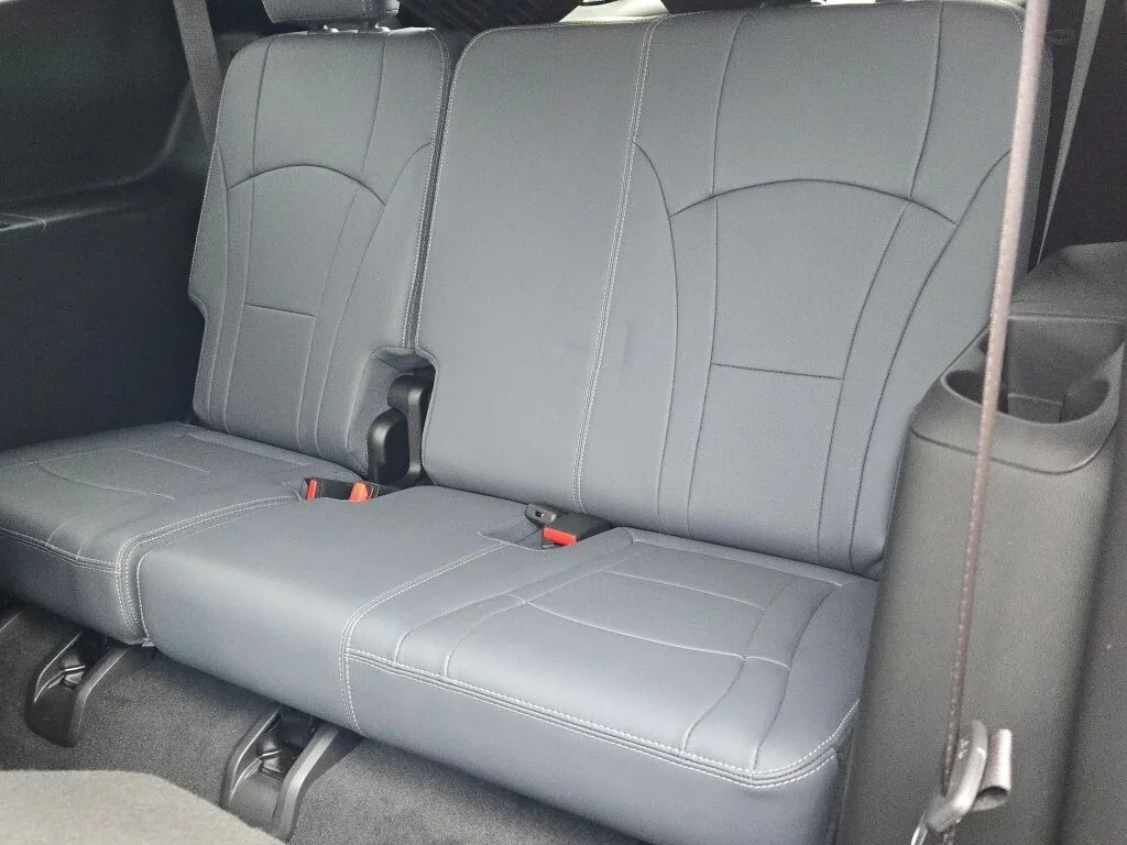 Used 2023 Black Buick Essence image 20