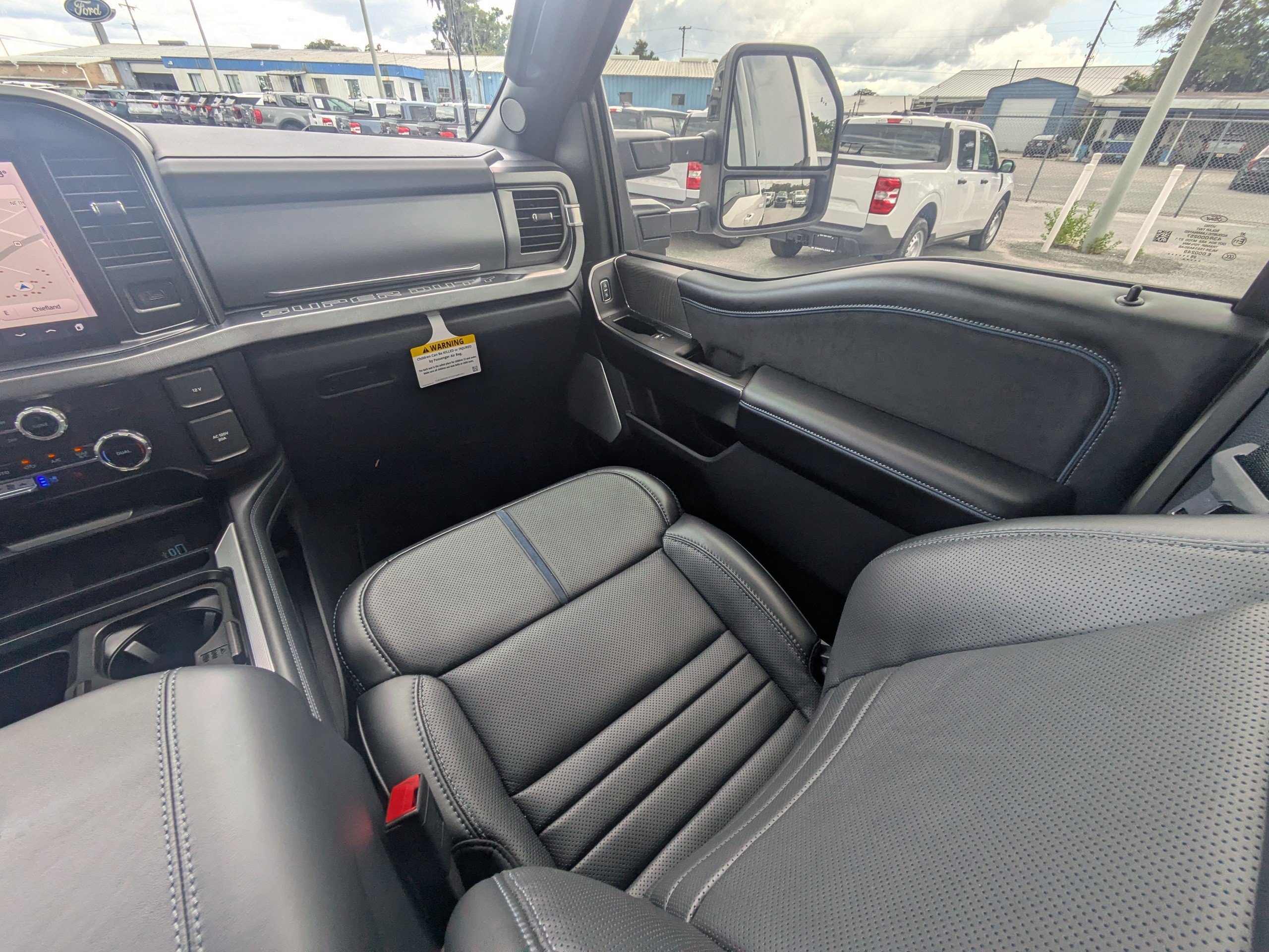 Used 2025 Star White Metallic Tri-Coat Ford Platinum image 17
