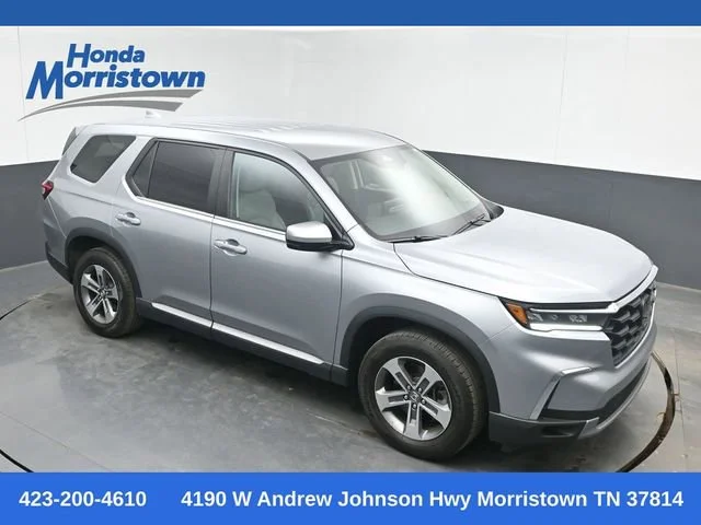 Certified Used 2023 Lunar Silver Metallic Honda 2WD EX-L 7P image 57