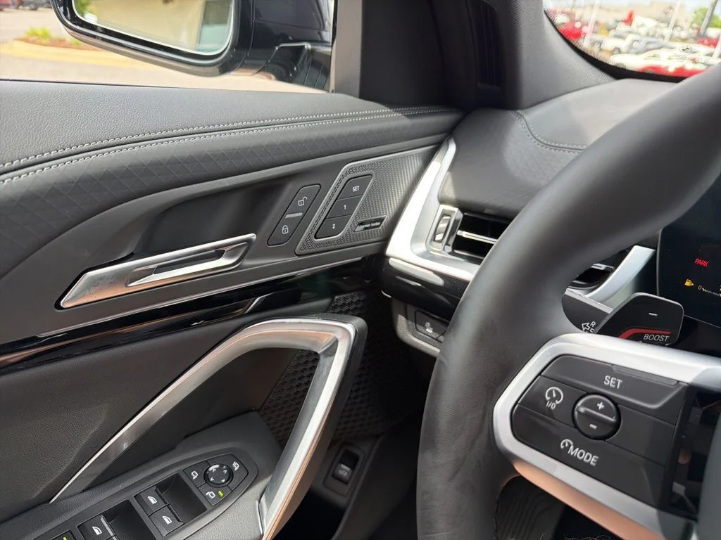 New 2026 Black Sapphire Metallic BMW xDrive28i image 20