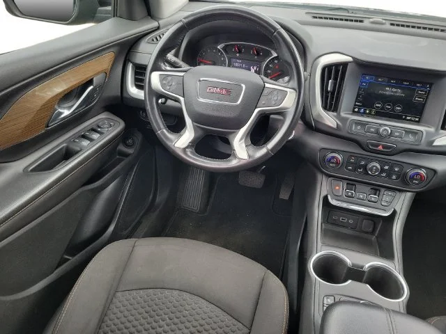 Used 2019 EBONY TWILIGHT METALLIC GMC SLE image 26