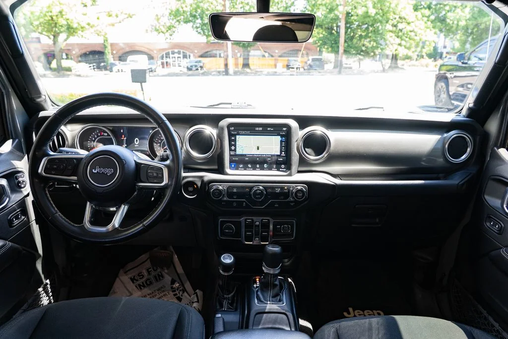 Used 2021 Gray Jeep Unlimited Sahara image 10