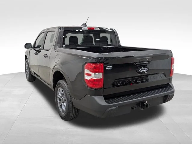 New 2026 Shadow Black Ford XLT image 22