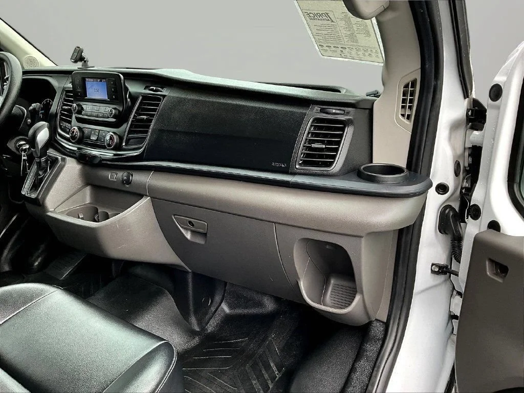 Used 2024 Oxford White Ford Base image 28