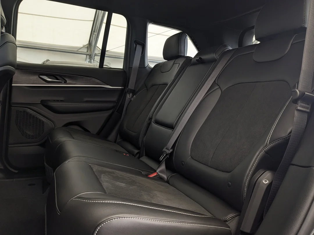 New 2026 Grey Jeep Altitude - - 4x4 - Power Sunroof - Trailer Tow Pkg - 20 Black Wheels - Remote Start & More! image 30