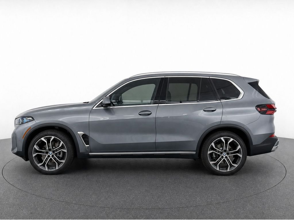Used 2026 Gray Metallic BMW sDrive40i image 6