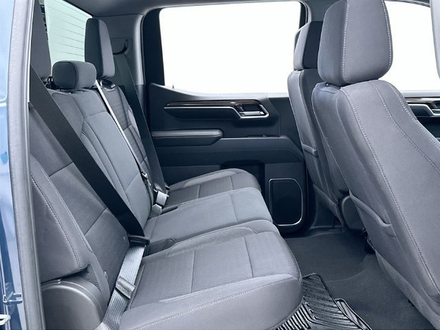 2022 Chevrolet Silverado 1500 LT - Photo 17