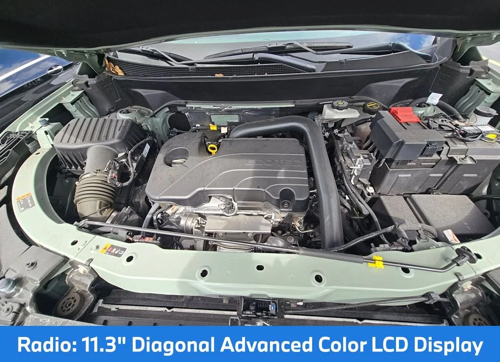 Used 2025 Green Chevrolet LT image 6