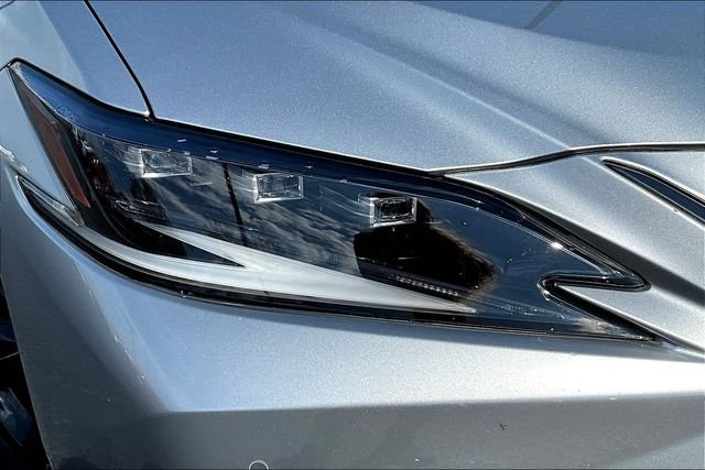 Used 2023 Silver Lexus 350 F Sport image 32