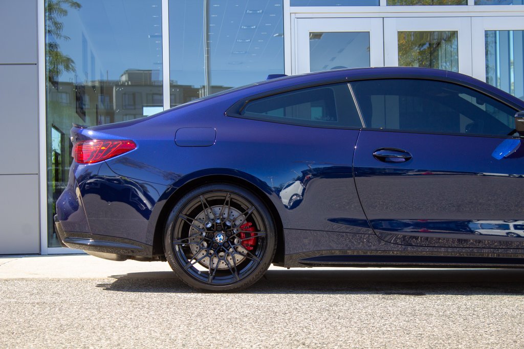 Used 2026 Tanzanite Blue II Metallic BMW Competition image 6