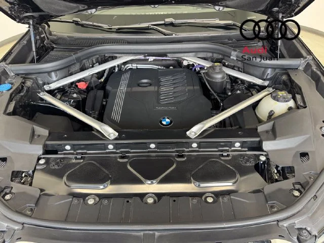 Used 2023 Black BMW sDrive40i image 9