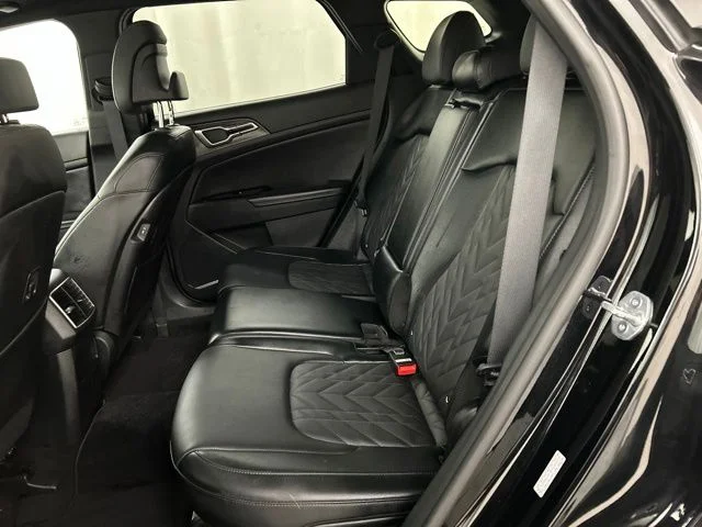Used 2023 Black Kia X-Line image 24