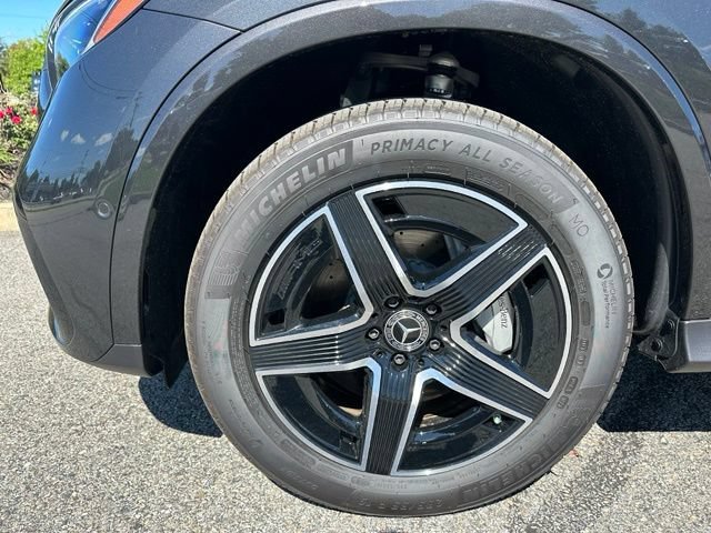 New 2026 Graphite Grey Metallic Mercedes-Benz GLC 300 image 46
