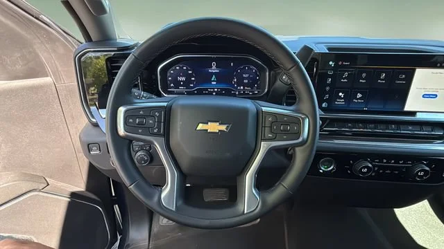 Used 2024 Lakeshore Blue Metallic Chevrolet LT (2FL) image 13
