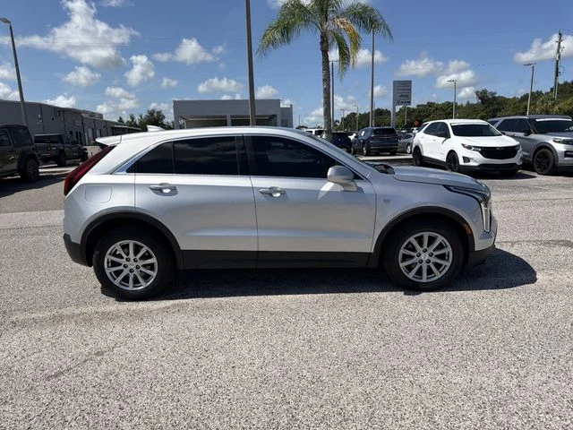 Used 2019 Silver Cadillac Luxury image 3