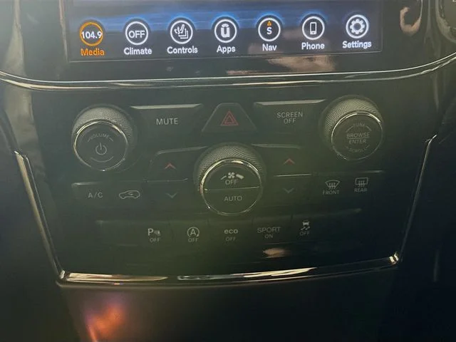 Used 2020 Gray Jeep Laredo image 15