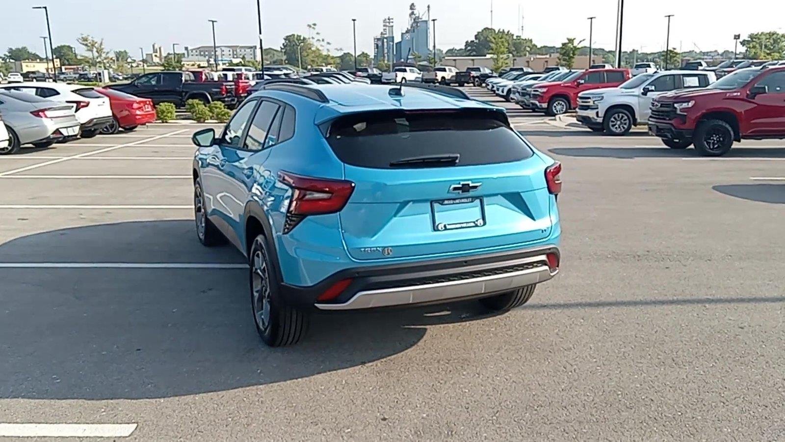2026 Chevrolet Trax LT - Photo 6