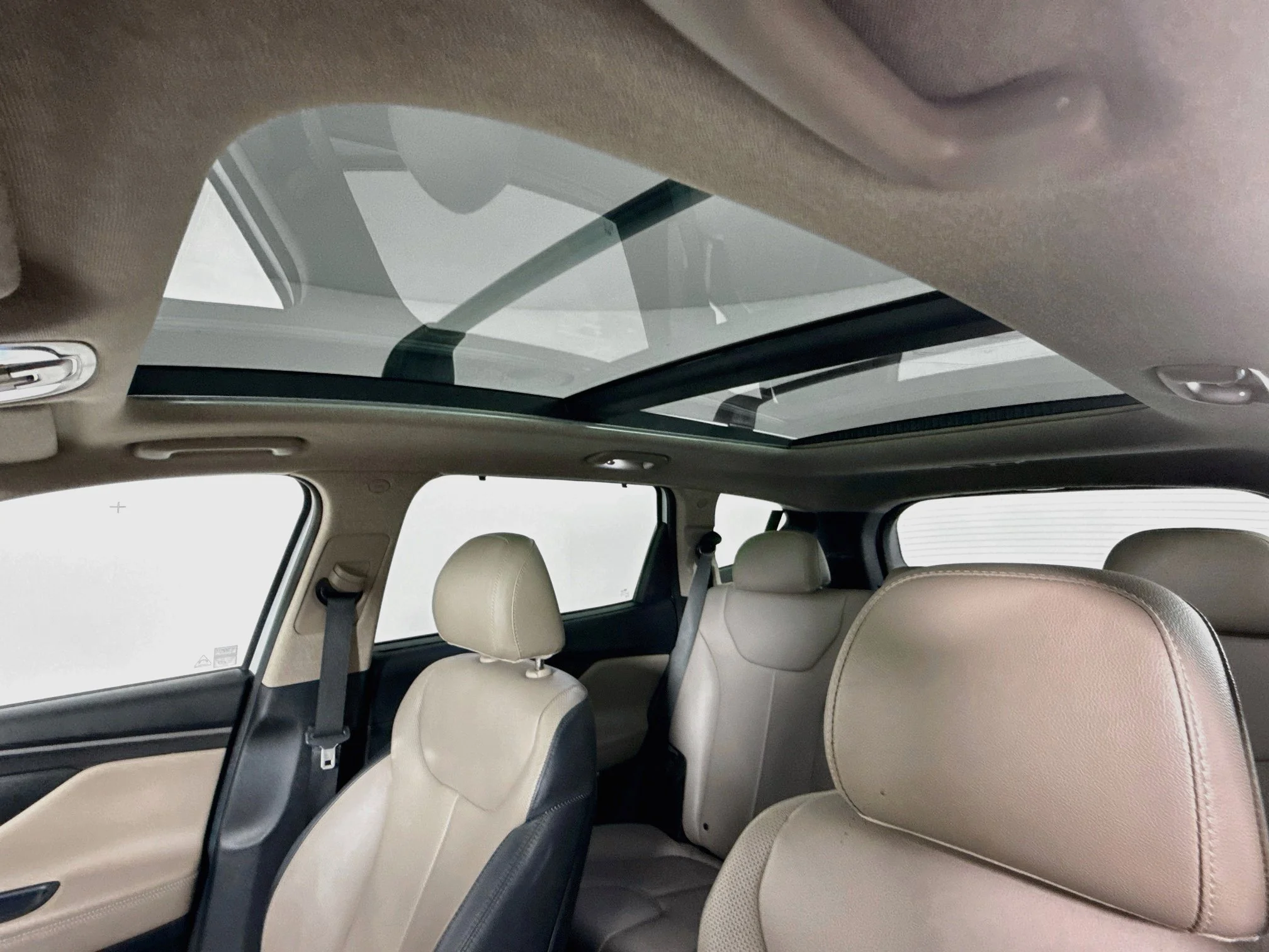 Used 2020 Quartz White Hyundai SEL image 14