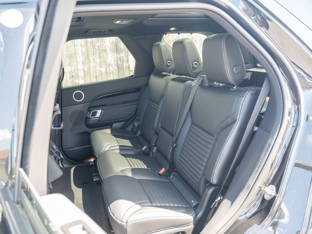 New 2026 Black Land Rover S image 22
