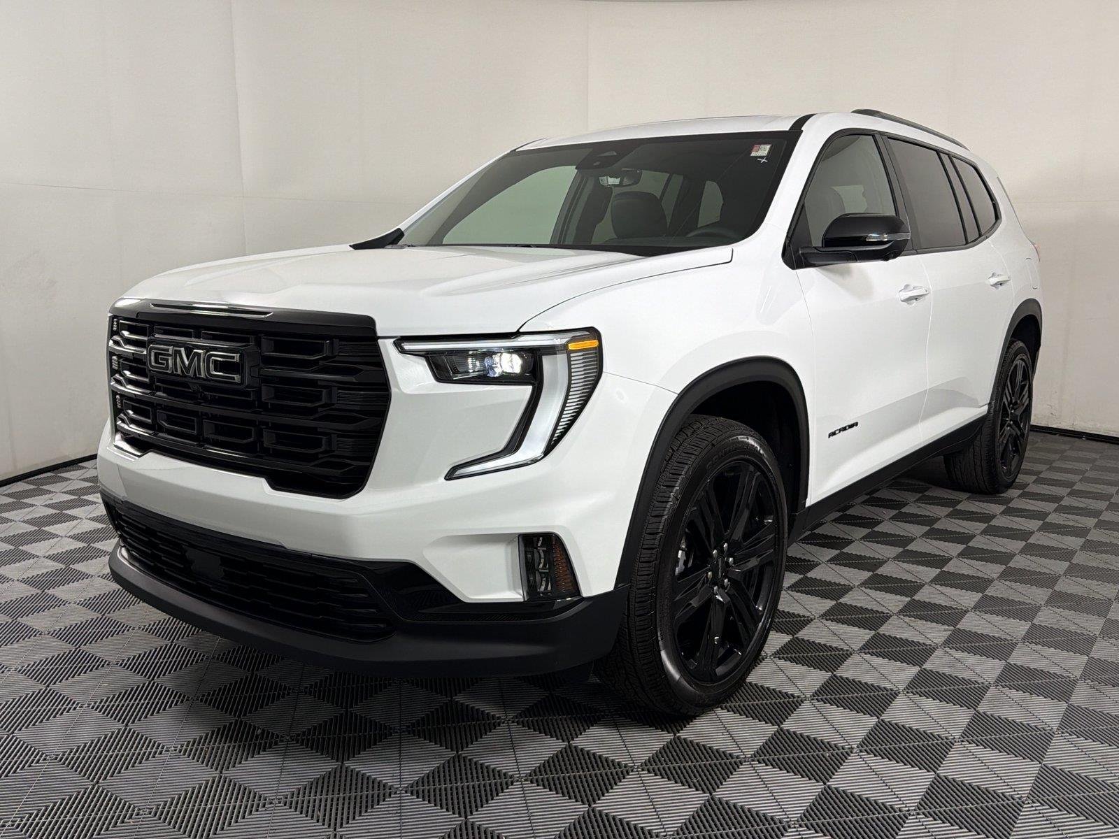 New 2027 Summit White GMC Elevation image 3