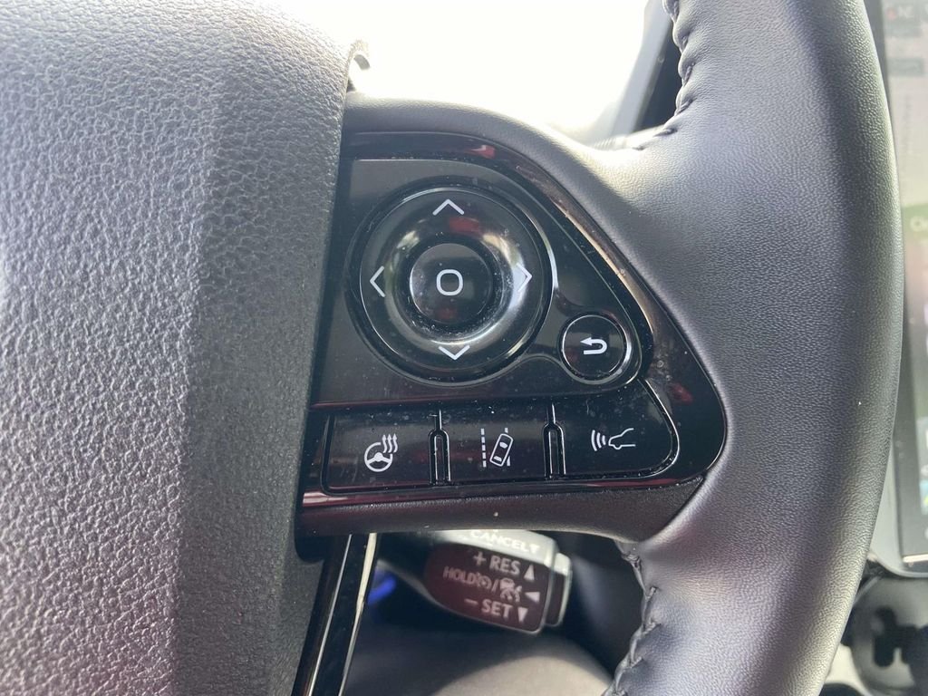 Used 2019 Red Toyota Limited image 35