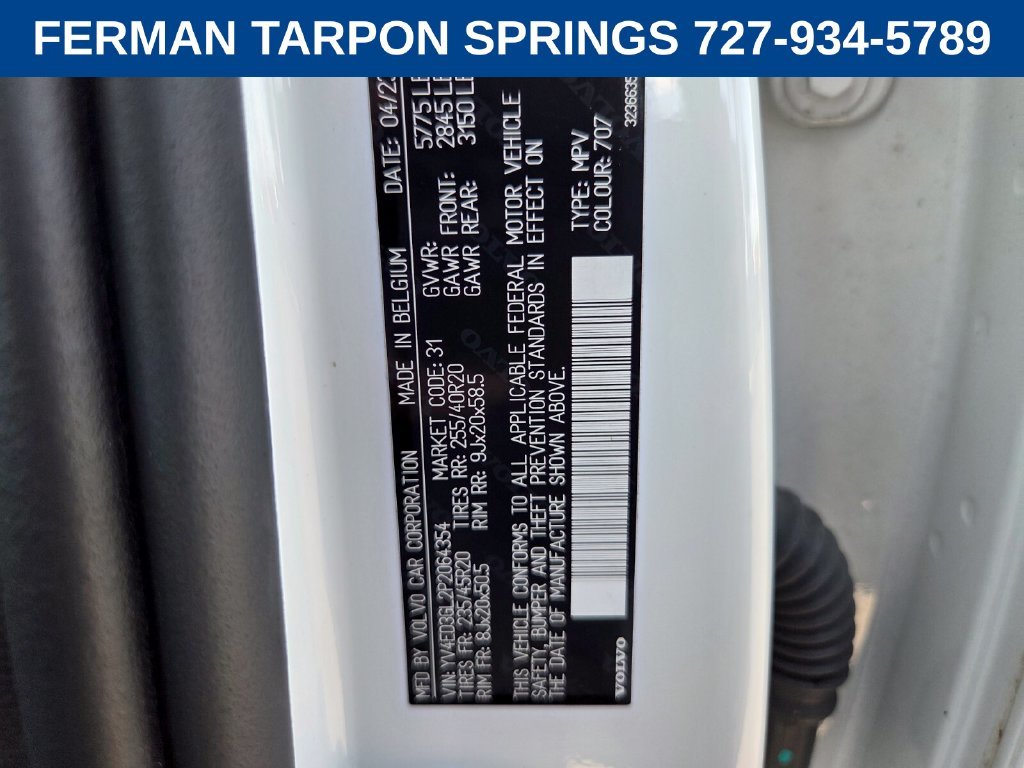 Certified Used 2023 Crystal White Volvo Plus image 21