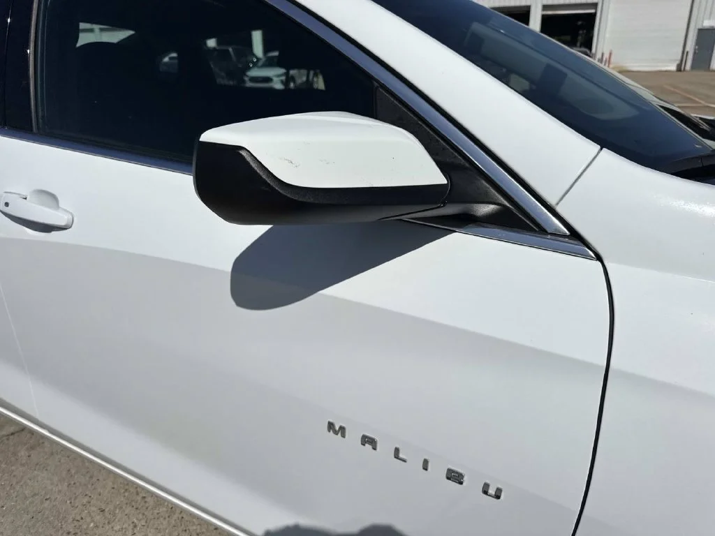 Used 2025 White Chevrolet LT image 23