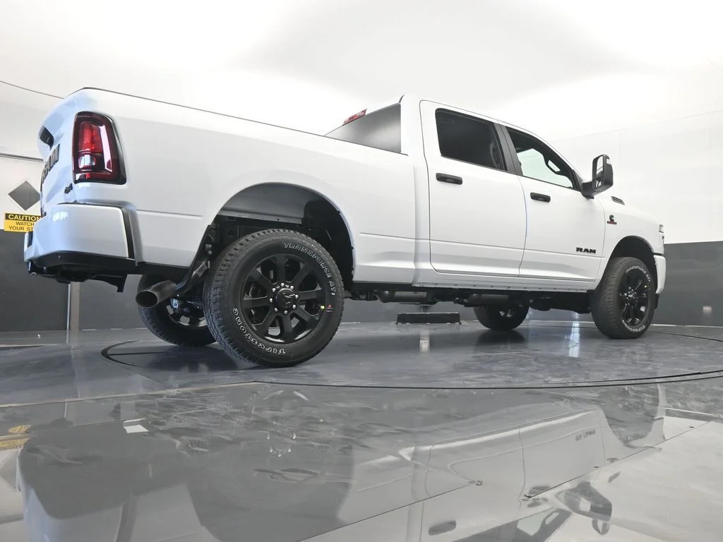 New 2026 Bright White Clear-Coat Exterior Paint RAM Big Horn image 56