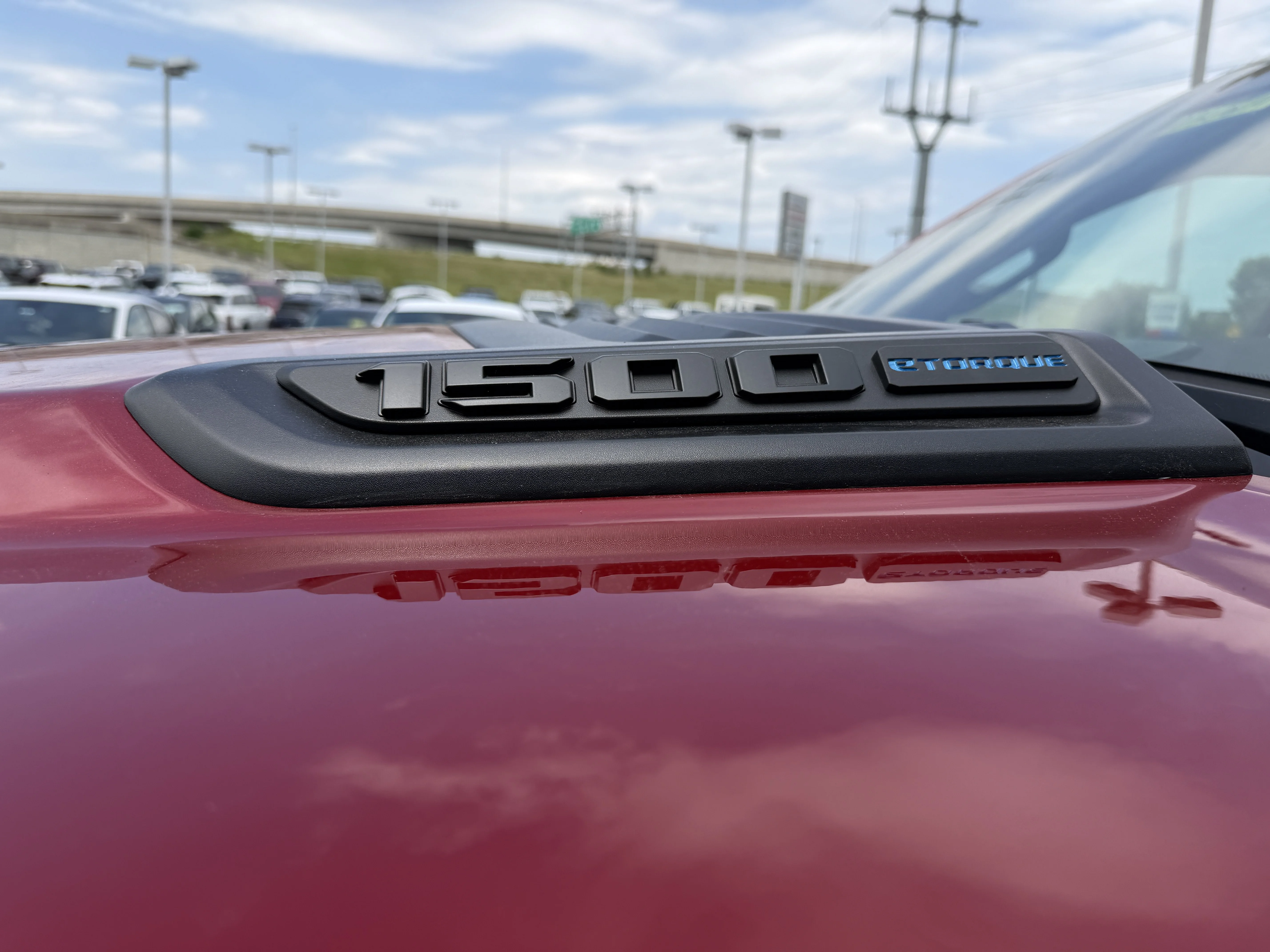 New 2026 Molten Red Pearl-Coat Exterior Paint RAM Laramie image 21