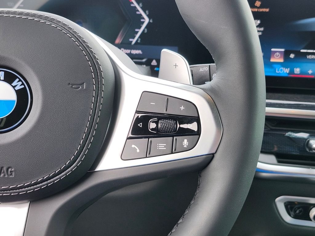 New 2026 Black BMW xDrive40i image 29