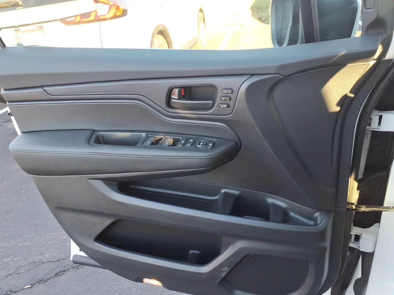 2026 Honda Odyssey EX-L - Photo 8