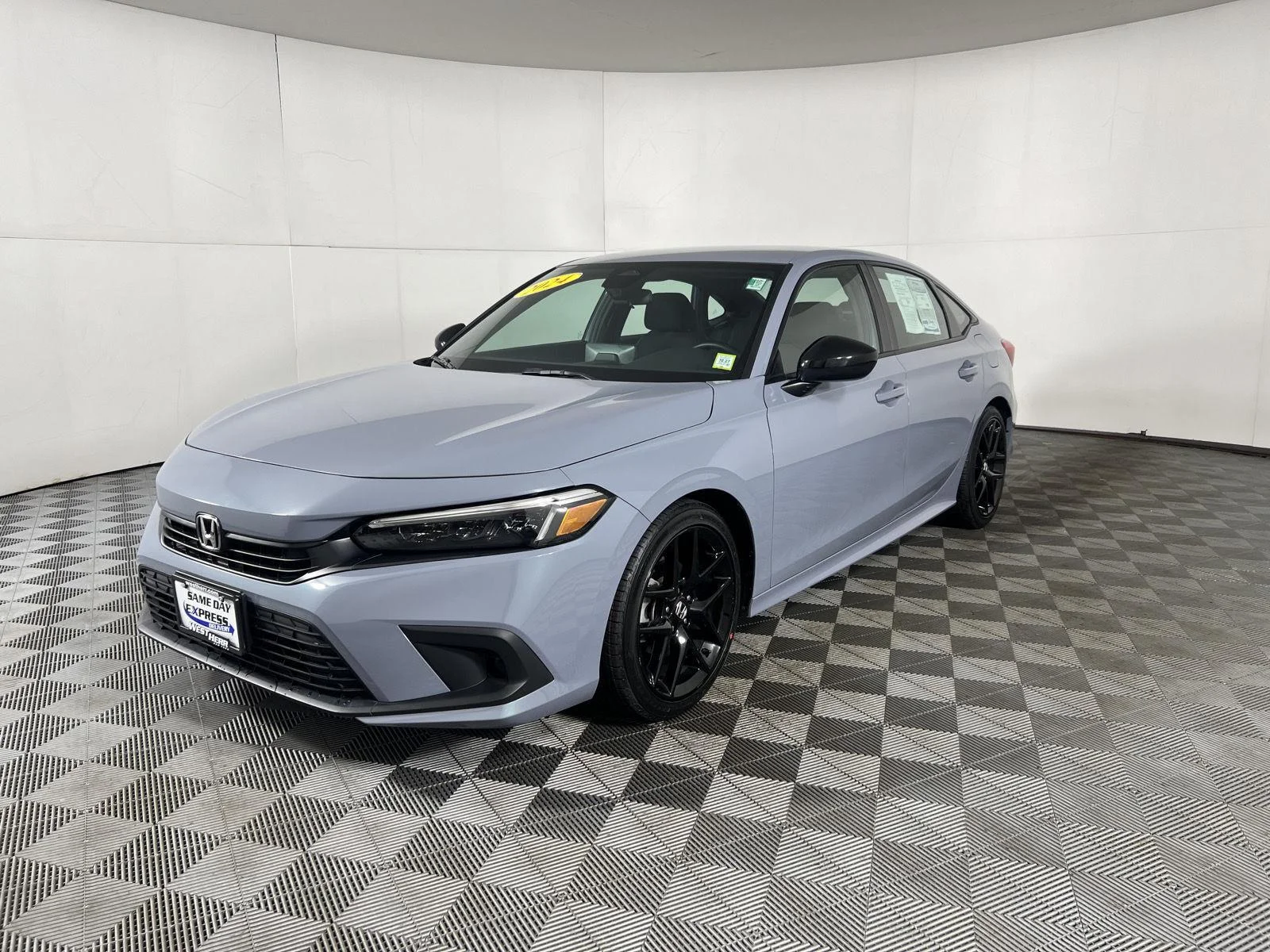 Used 2024 Sonic Gray Pearl Honda Sport image 4