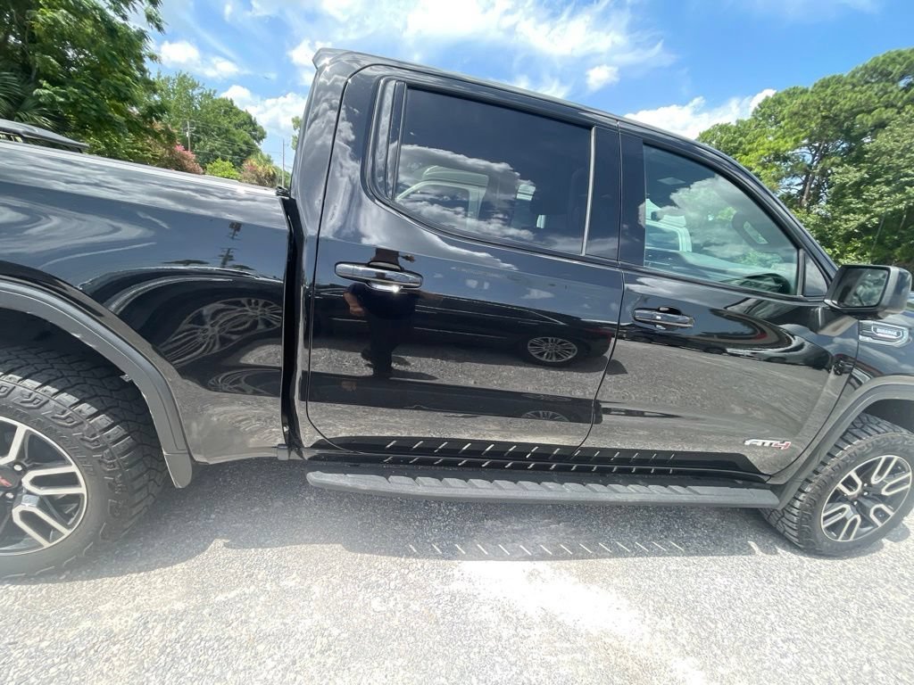 Used 2026 Onyx Black GMC AT4 image 3