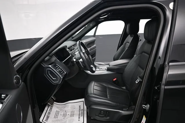 Used 2022 Black Land Rover HSE Silver Edition image 19