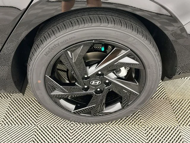 New 2026 Hyundai ELANTRA SEL Sport