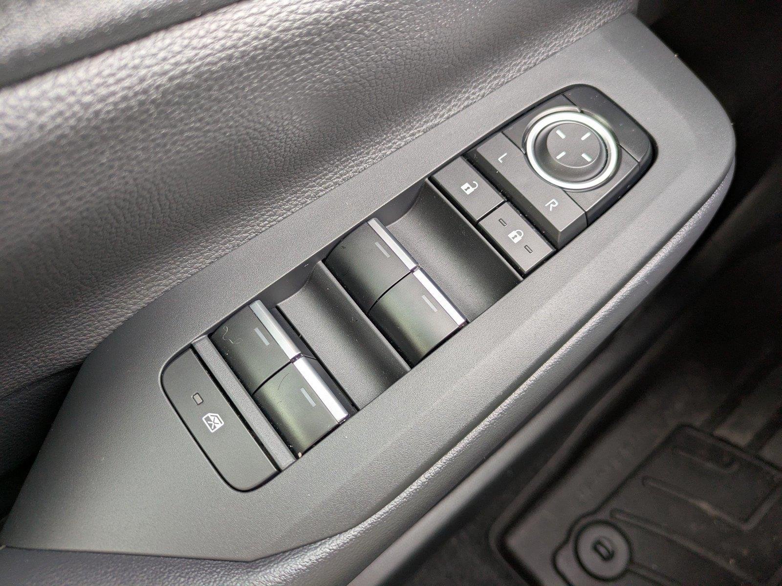 Used 2026 Wind Chill Pearl Toyota XSE Premium image 22