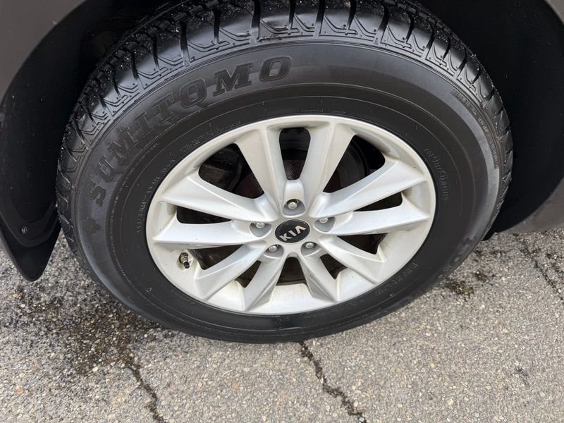 Used 2019 Purple Kia LX image 14