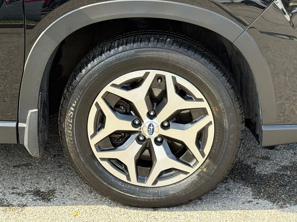 Used 2024 Black Subaru Premium image 12