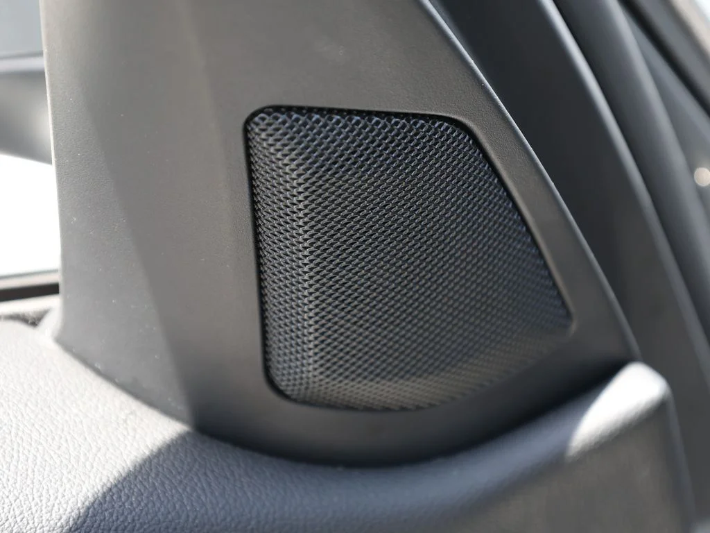 2026 BMW 3 Series 330i - Photo 15