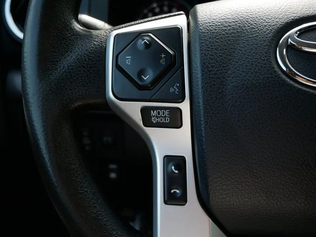 Used 2018 Magnetic Gray Metallic Toyota SR5 image 17