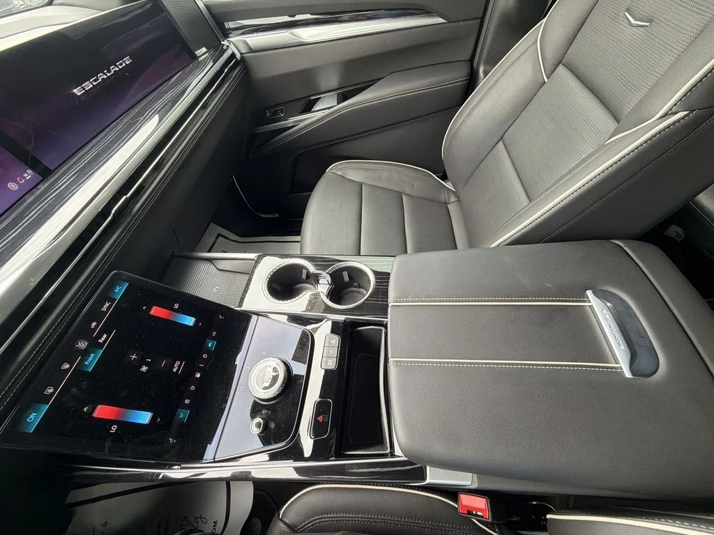 Used 2025 Black Cadillac Sport image 27