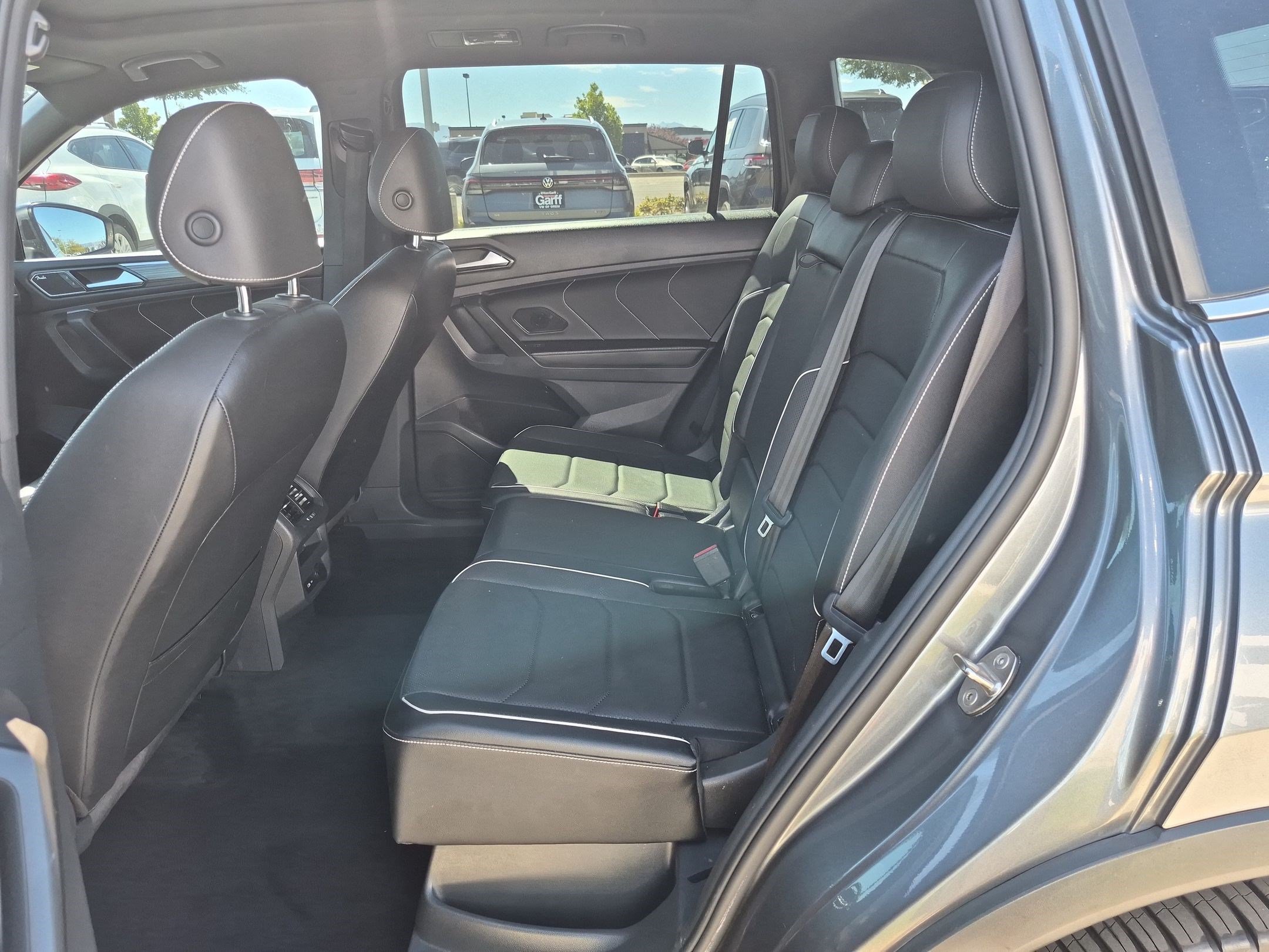 Used 2022 Platinum Gray Metallic Volkswagen SEL R-Line image 29
