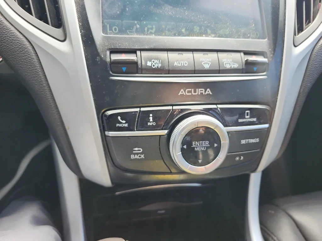 Used 2020 Platinum White Pearl Acura 2.4L (DCT) image 26